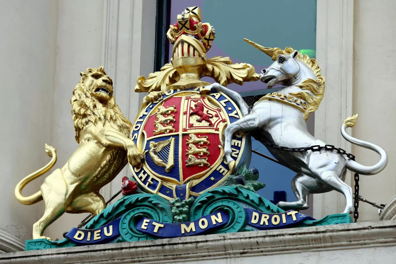 Causes et solutions pour un parfum qui ne tient pas